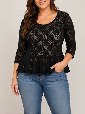 (0014) Women’s: Large Bobeau Lace Peplum Top- Q1